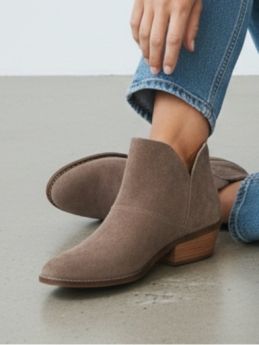 Lucky Brand Tan Suede Ankle Bootie Fahmida Sz 8.5